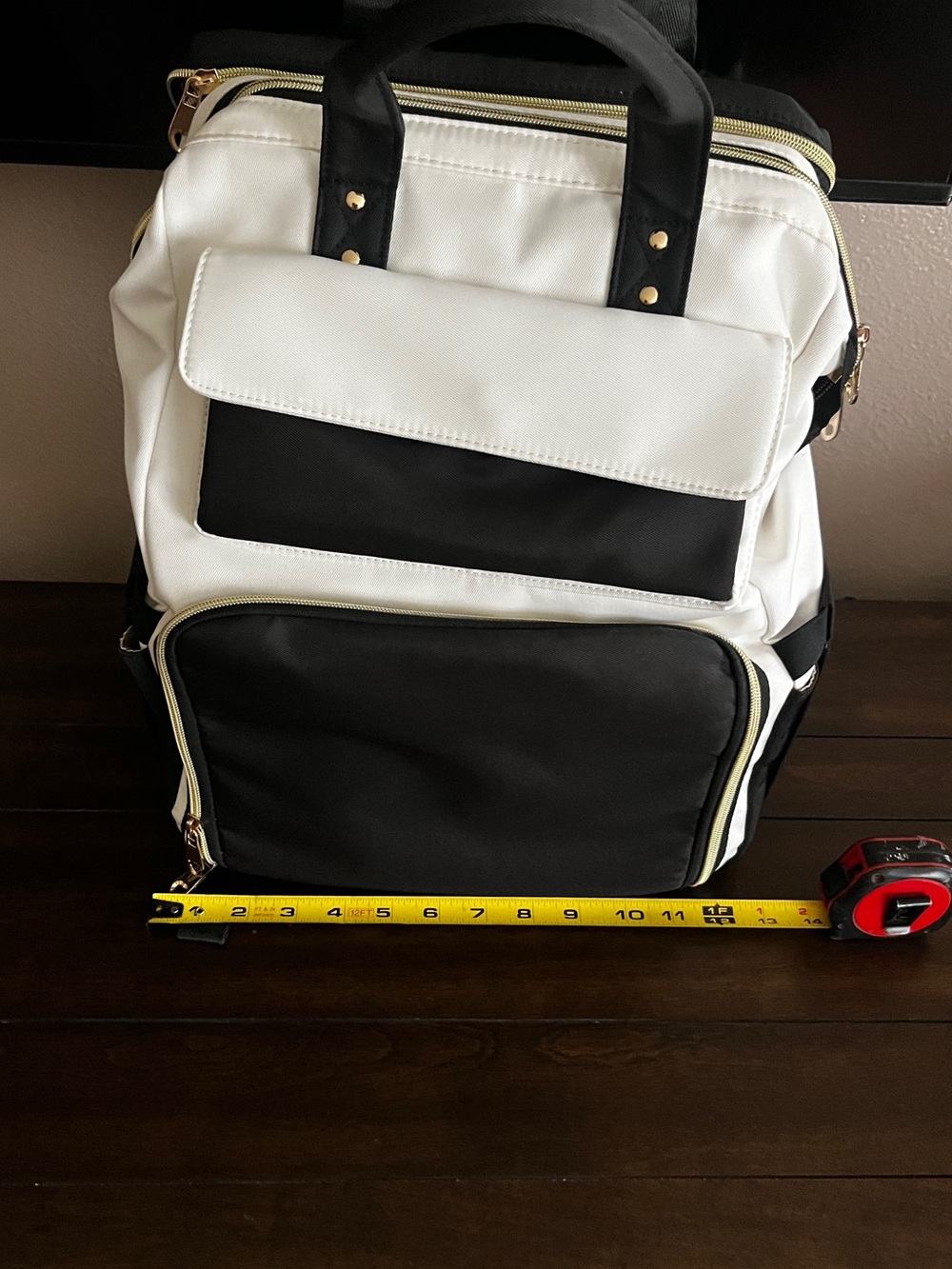 Modern Lunch Backpack – The Ultimate Backpack - Picture 4 of 11